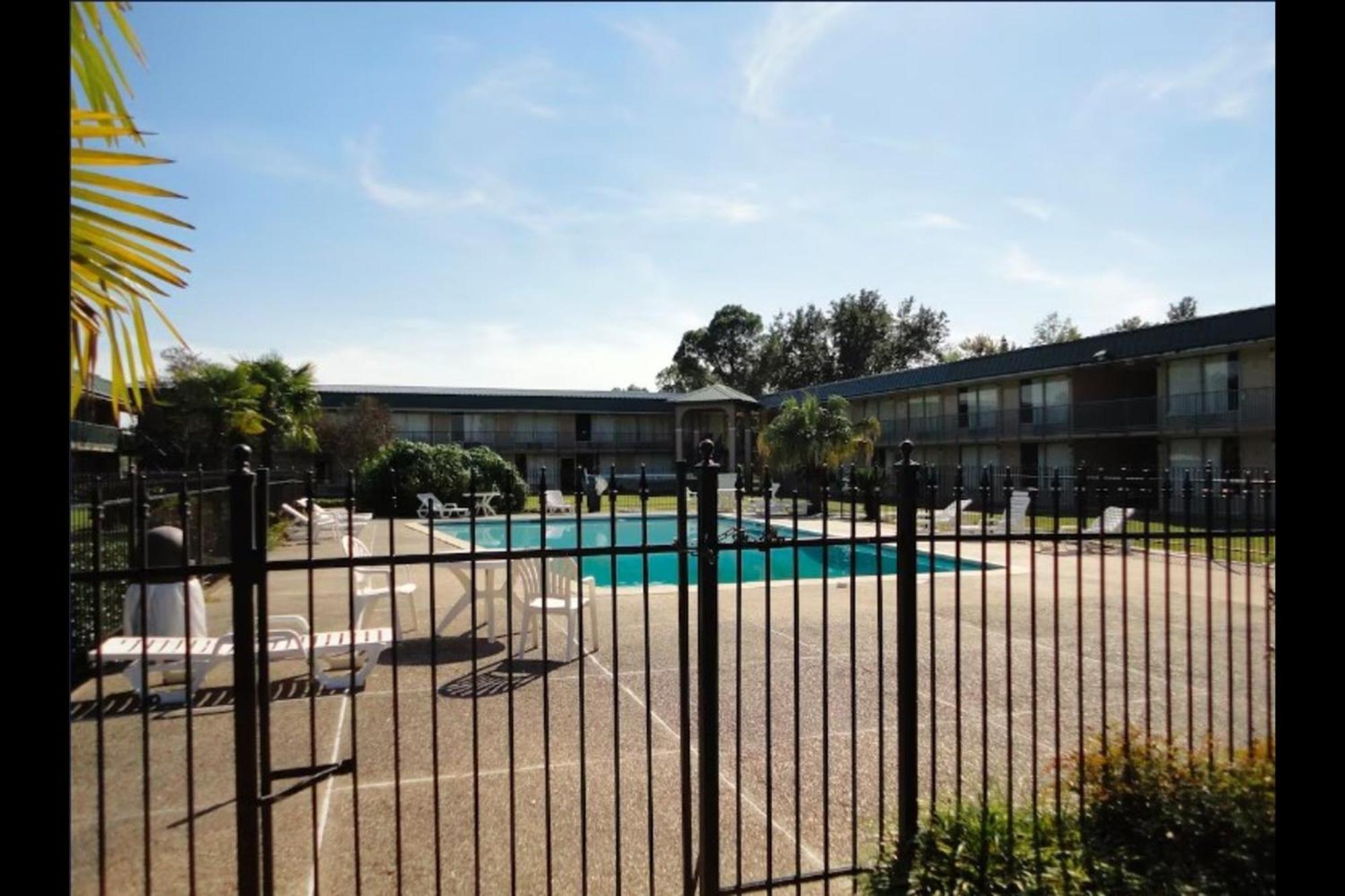 Oyo Hotel Audubon Baton Rouge Port Allen I-10 Esterno foto